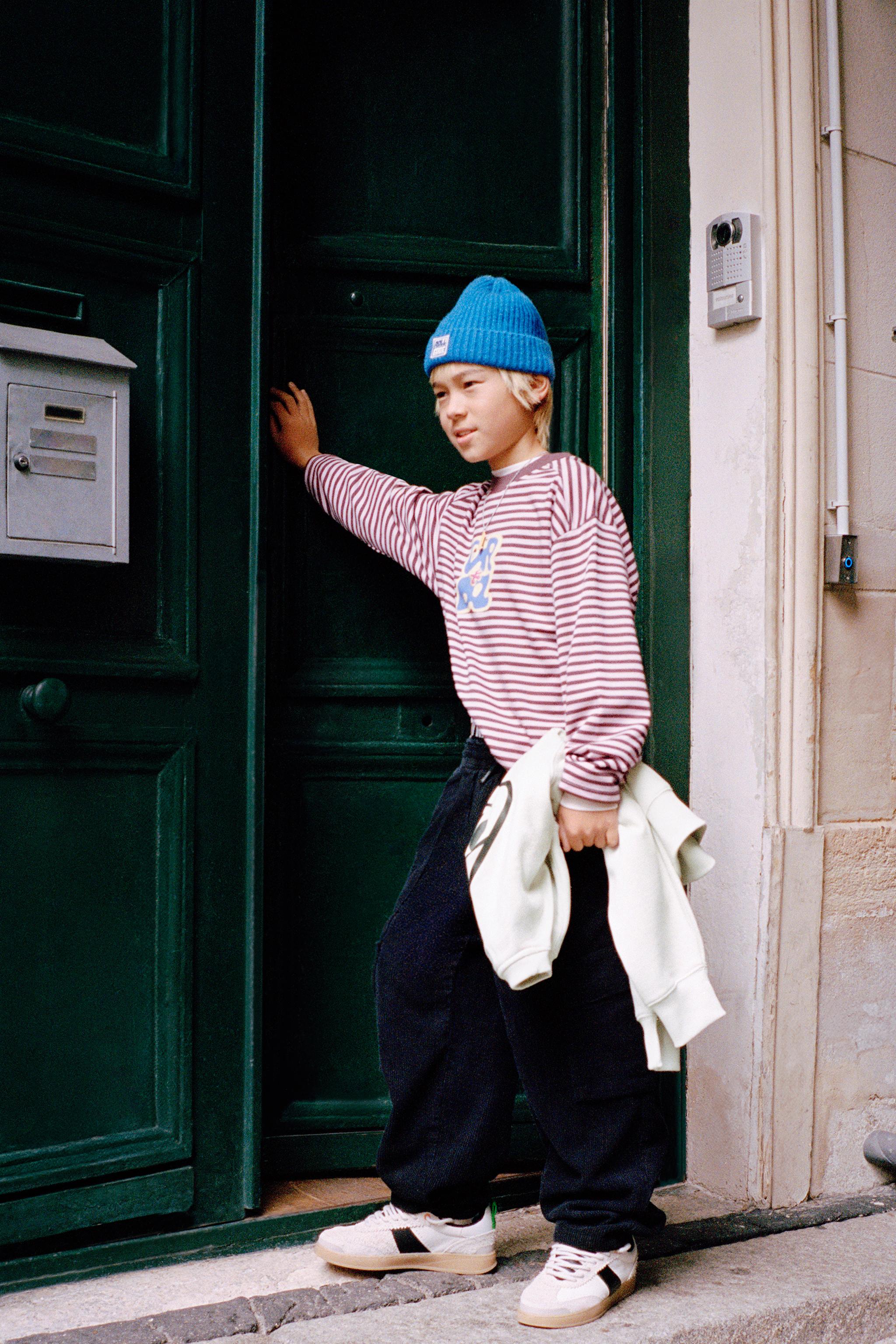 STRIPED EMBROIDERED TEXT T-SHIRT